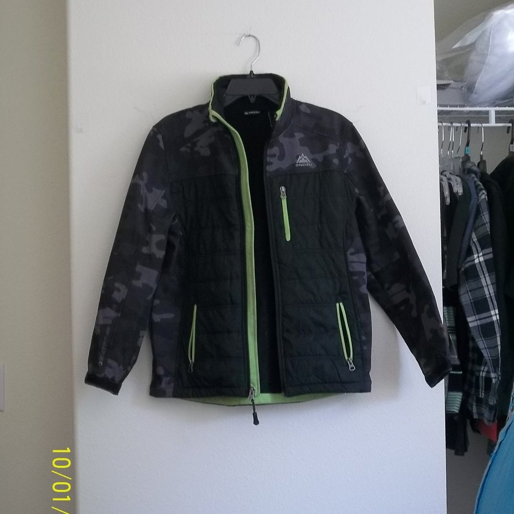 Snozu Boys Size L 14/16 Black/Green Lightweight Winter Jacket